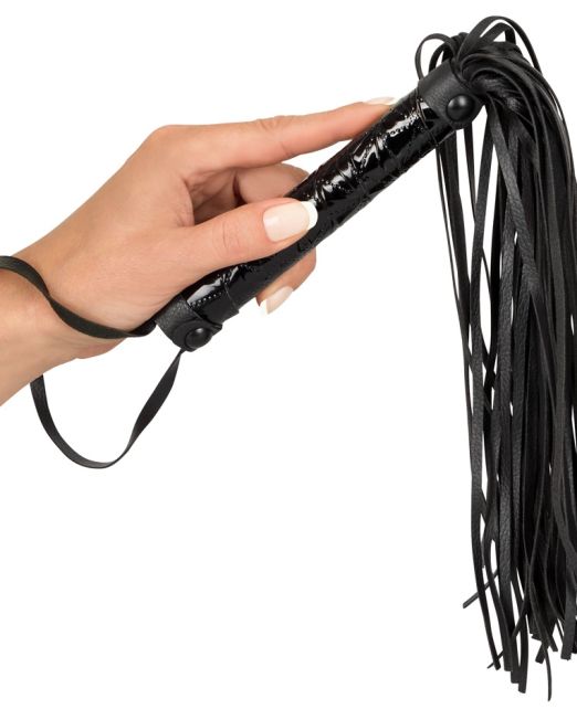 bad-kitty-vinyl-leren-flogger-zweep-kopen