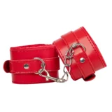 ROOD FAUX CUIR BOEIEN MET BONT VOERING EN KETTING