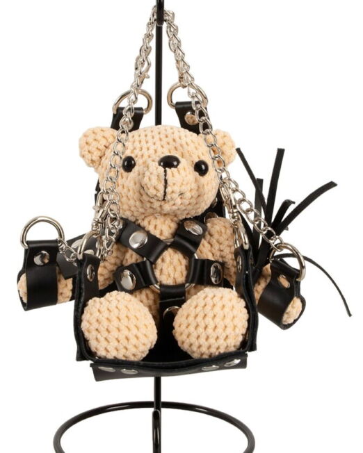 BAD KITTY KLEINE SM TEDDYBEER OP EEN SEKSSCHOMMEL